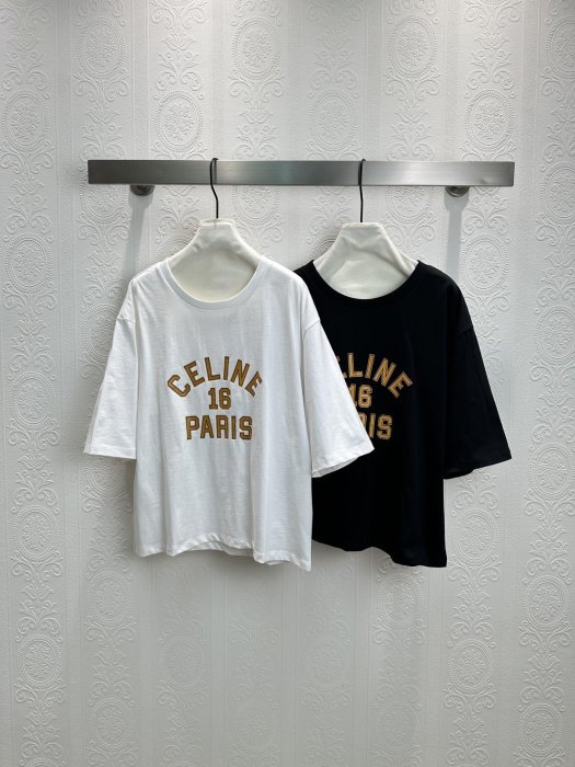 Футболка жіноча