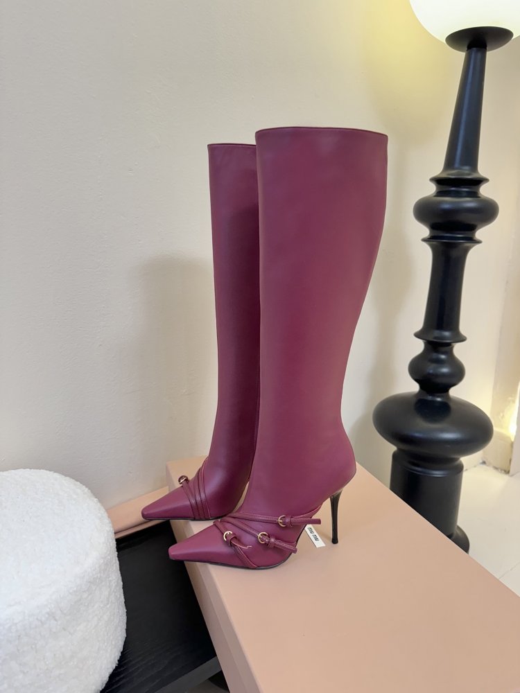 Сапоги женские фото 7