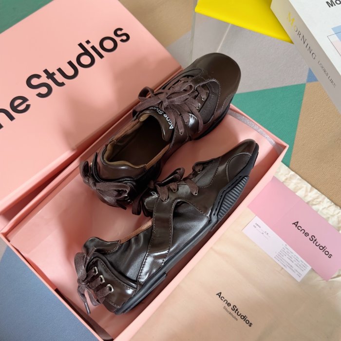 Кросівки фото 4