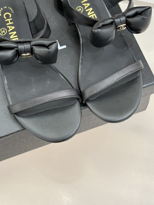 Босоножки фото 7