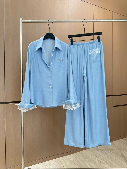 Костюм женский фото 9