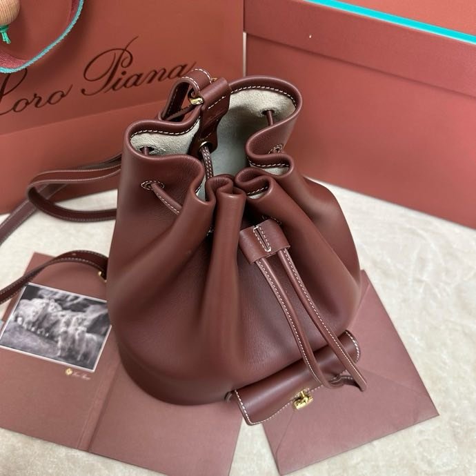 Backpack leather female Loro Piana Extra фото 4