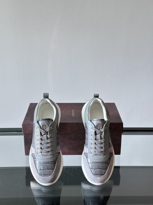 Кроссовки фото 6