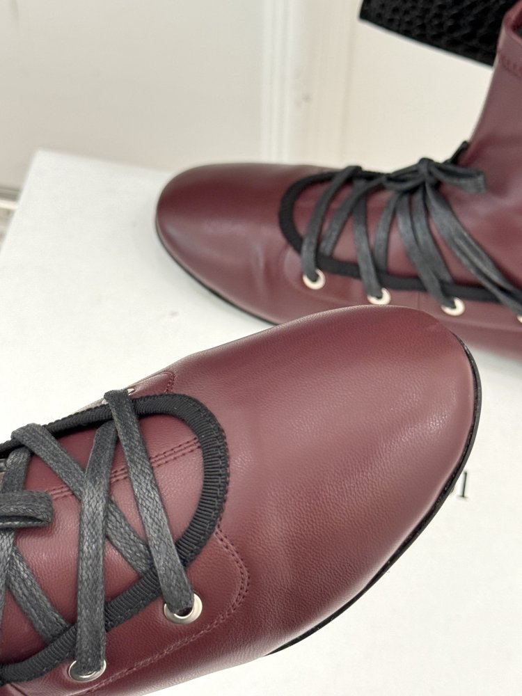 Ботинки женские фото 7