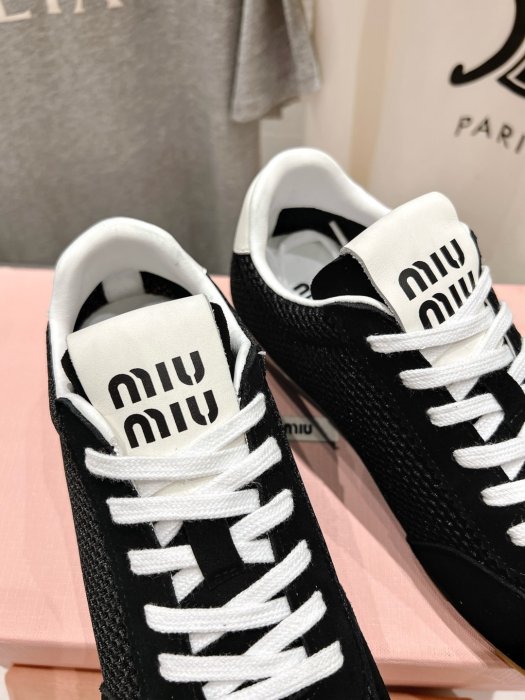 Кроссовки фото 6