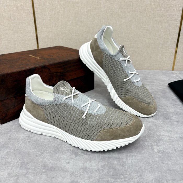 Кросівки фото 5