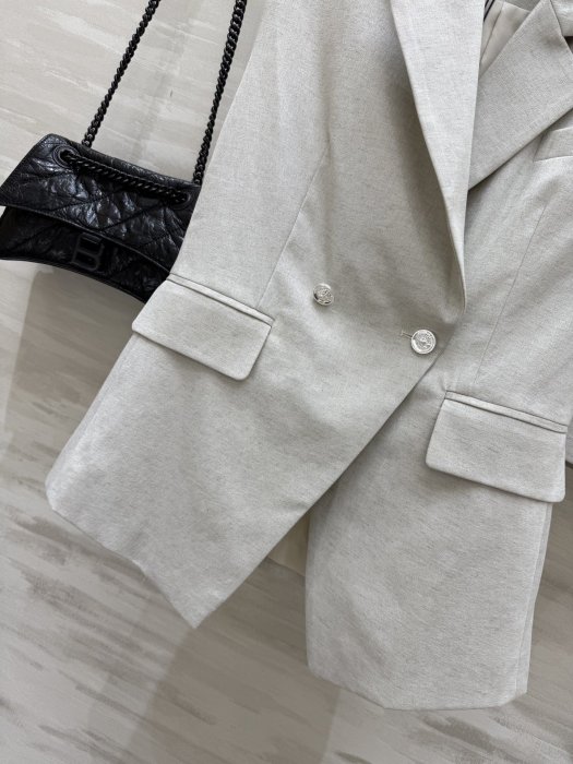 Костюм жіночий фото 4