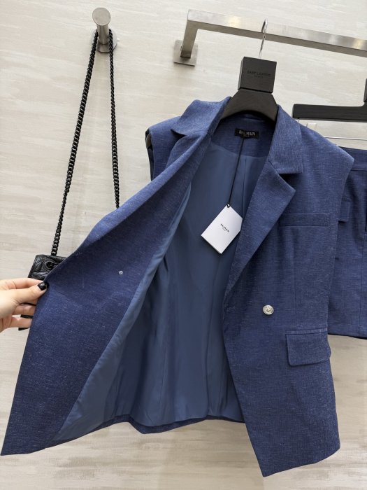 Costume female фото 6