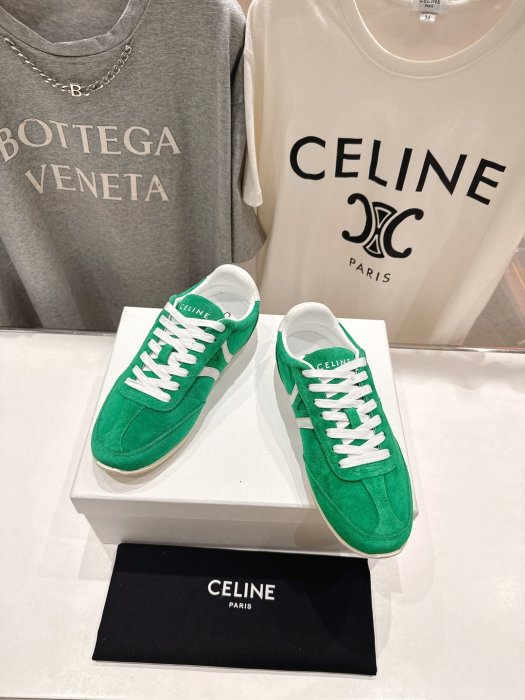 Кроссовки фото 2