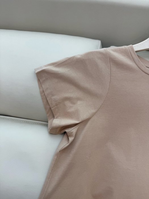 T-shirt women's фото 5