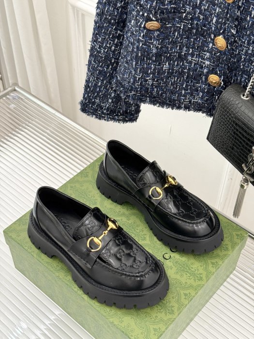 Туфли женские фото 3