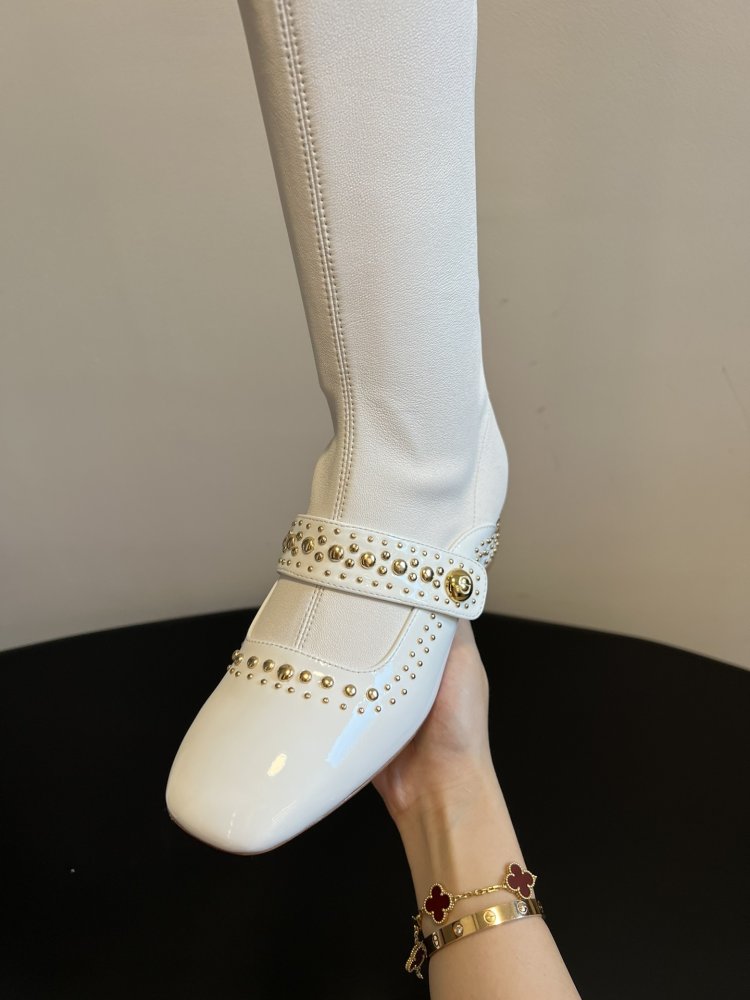 Boots women's фото 6