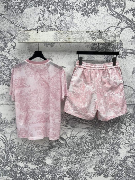 Костюм женский фото 7