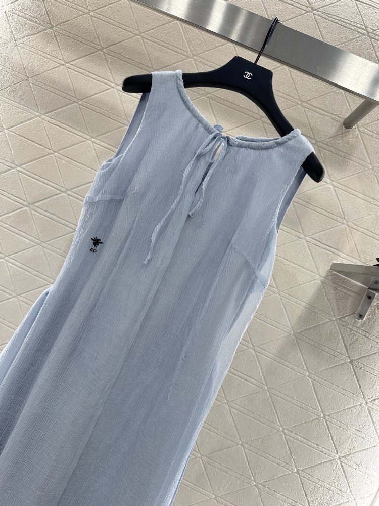 Платье жилет с круглым вырезом и поясом фото 4