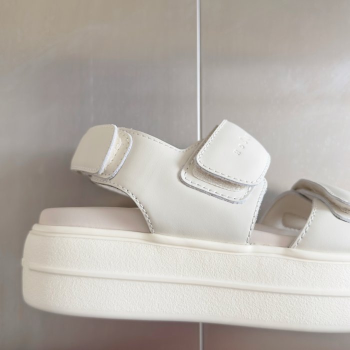 Сандалии женские фото 8