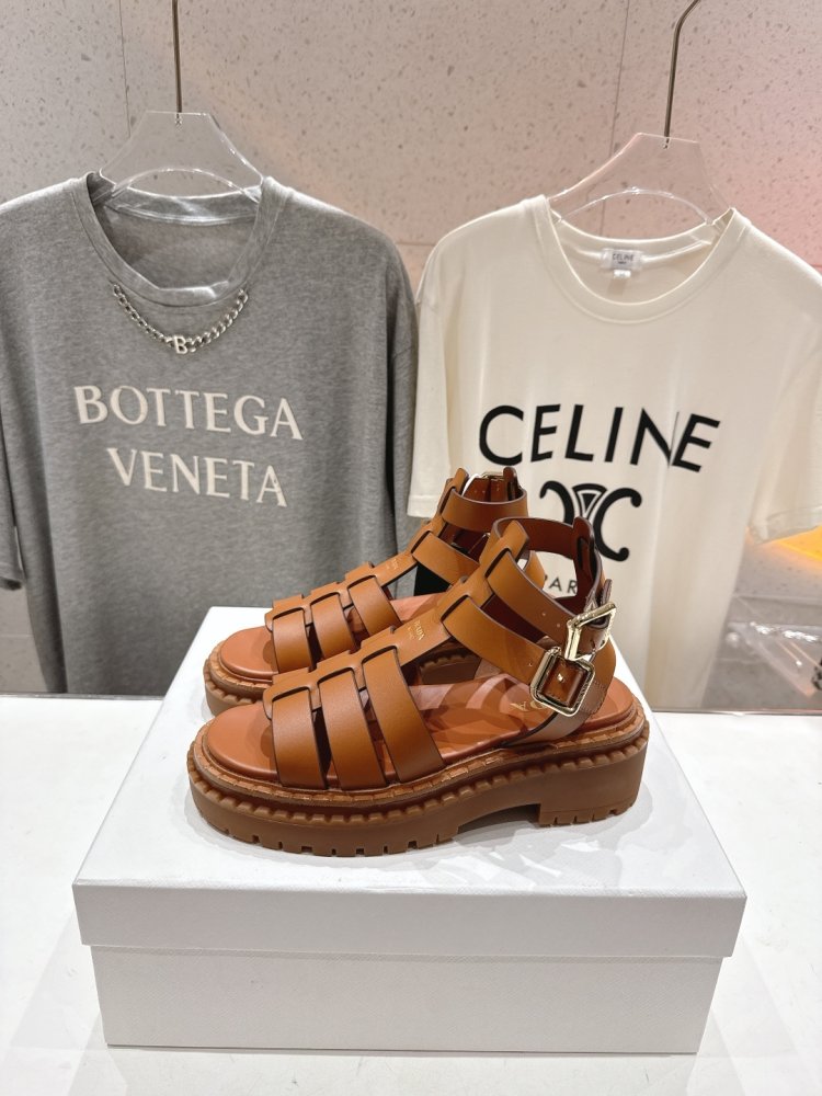 Сандалии женские фото 5