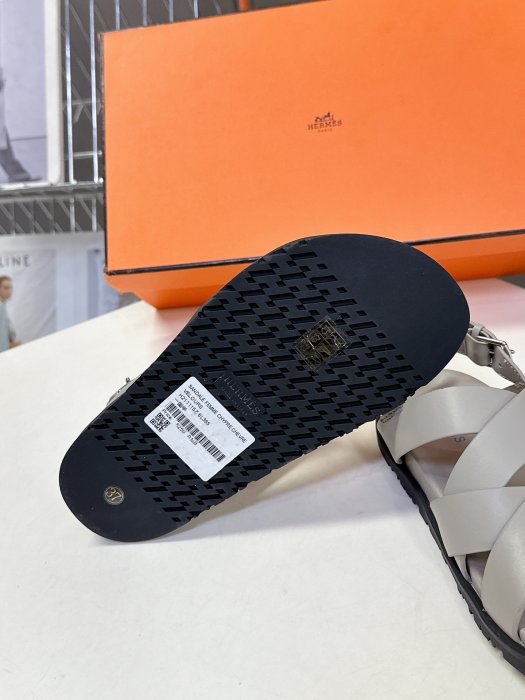 Сандалии женские фото 9