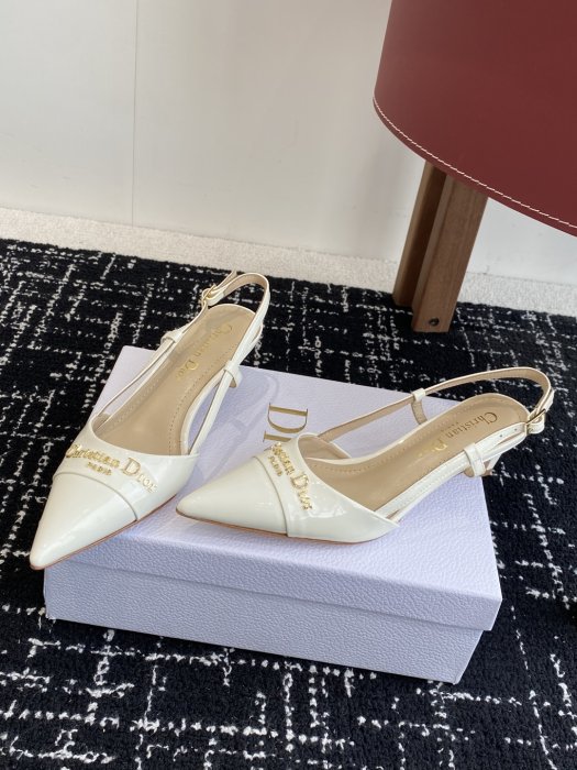 Босоножки фото 3