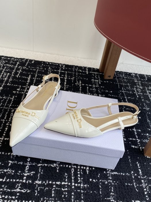 Босоножки фото 3