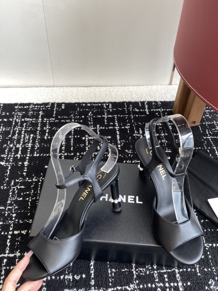 Босоножки фото 8