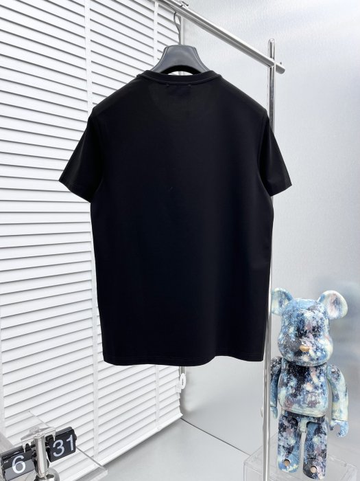 T-shirt men's фото 2