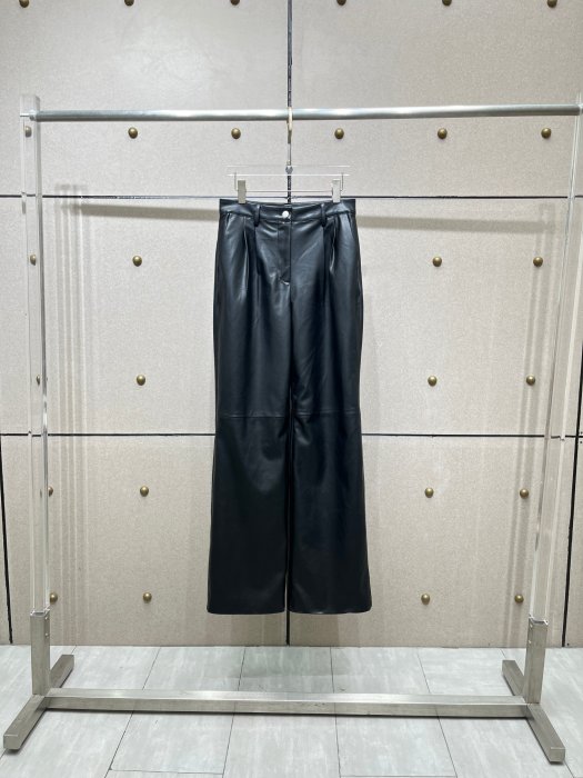 Брюки жіночі