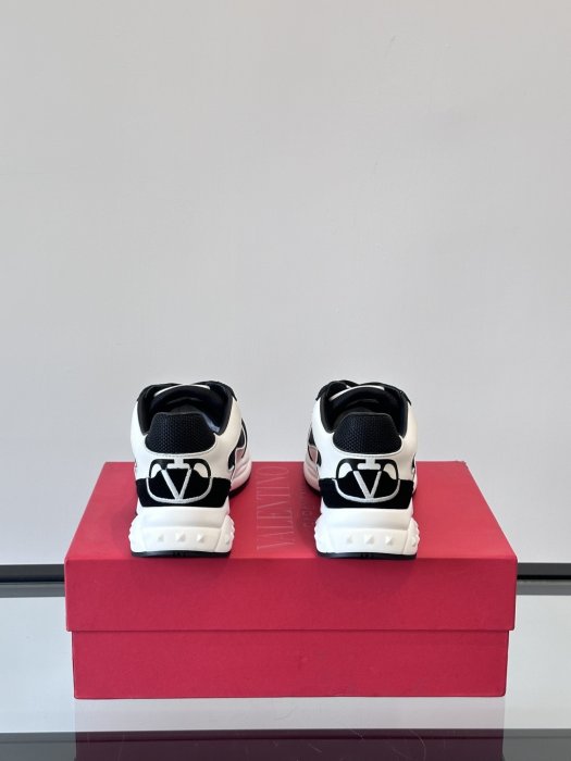 Кроссовки фото 7