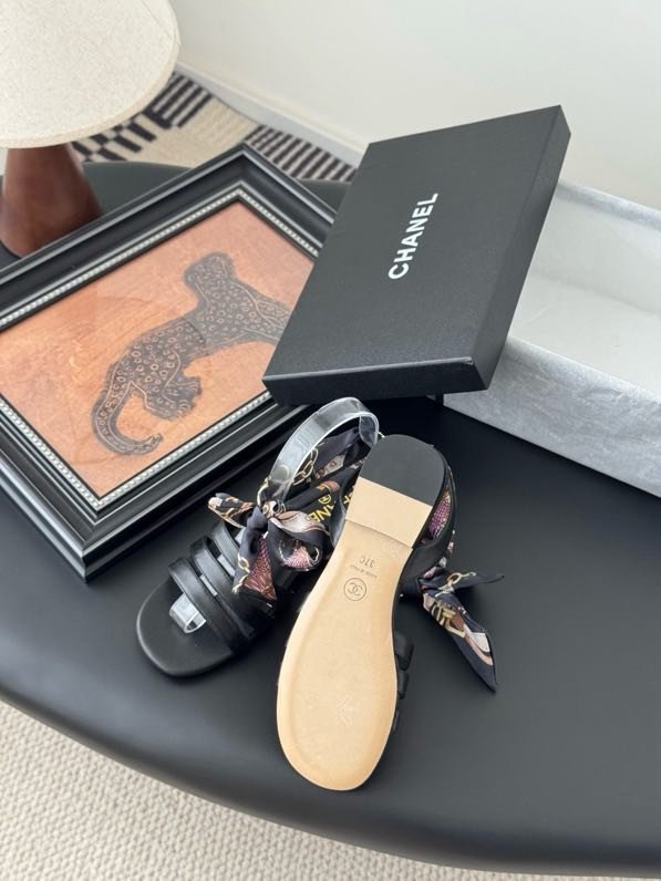 Сандалии женские фото 6