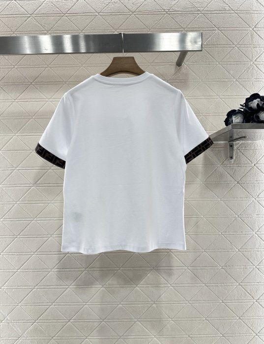 T-shirt women's фото 2