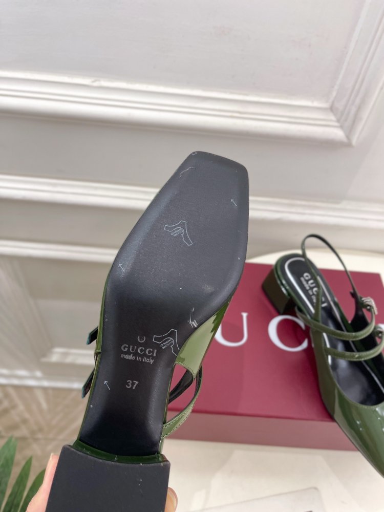 Босоножки фото 9