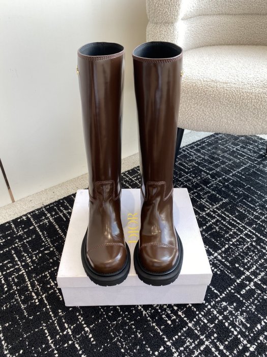 Boots women's