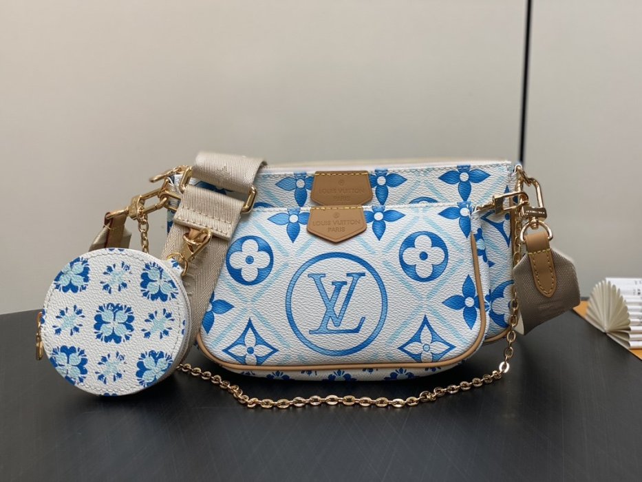 Сумка женская MULTI POCHETTE ACCESSOIRES M25374 24 см