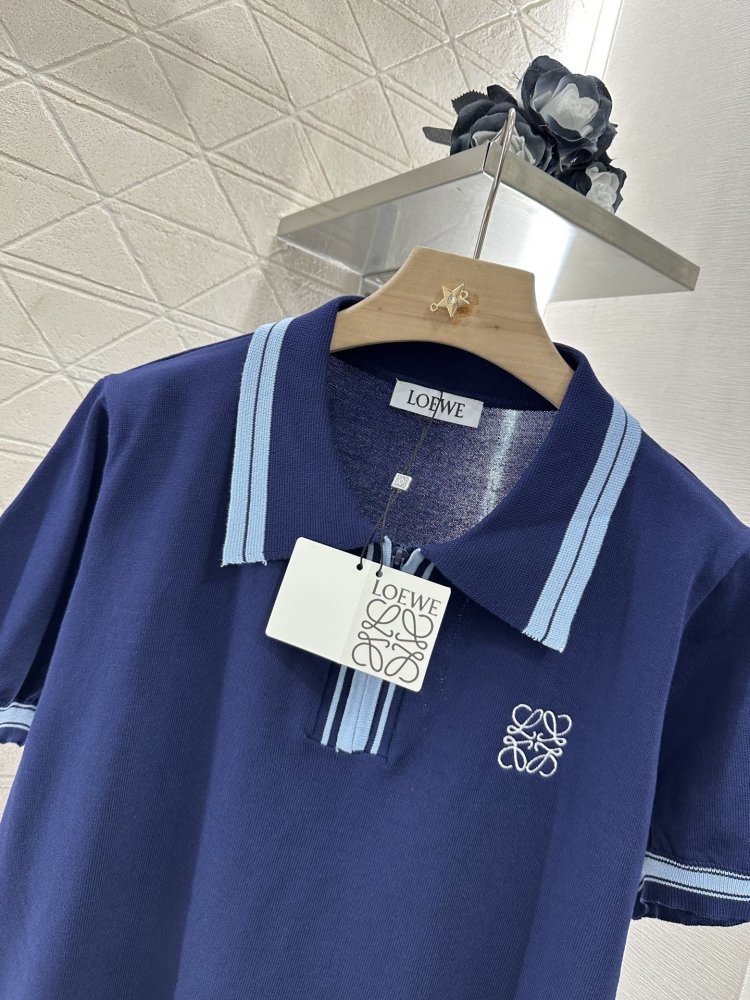 T-shirt women's фото 3