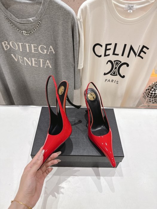 Босоножки фото 4