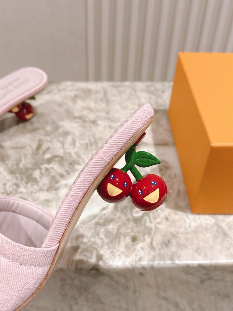 Босоніжки фото 5