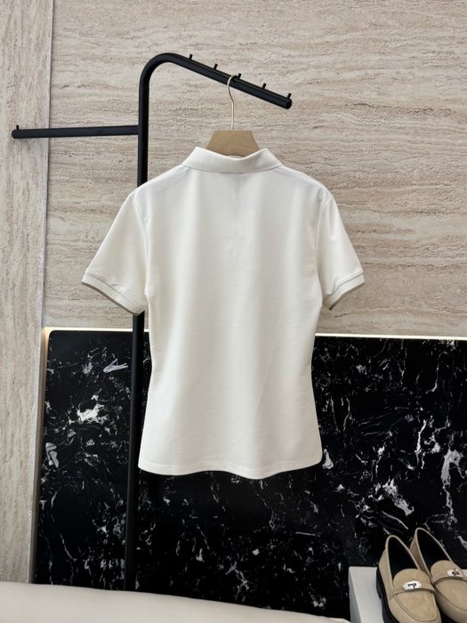 Футболка жіноча фото 2