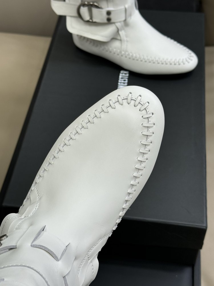 Чоботи жіночі фото 8