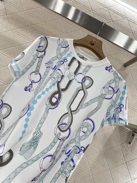 Футболка жіноча фото 8