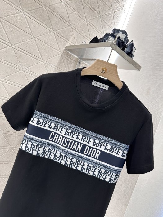 Футболка женская фото 3