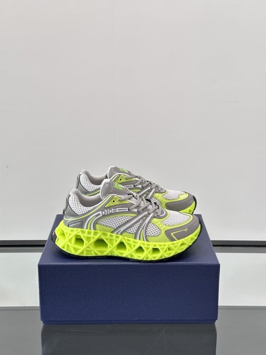 Sneakers men's