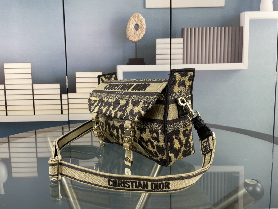 A bag Christian Dior Paris 23 cm фото 2