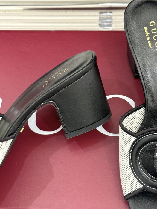 Босоножки фото 6