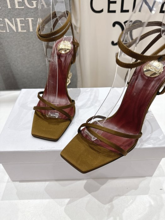 Босоножки фото 7