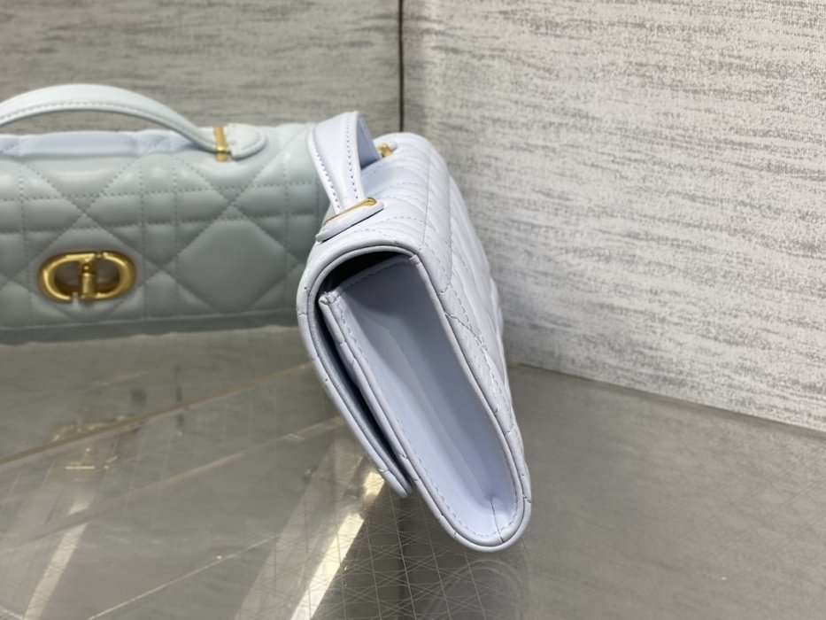 Сумка Miss Caro 24 см фото 5