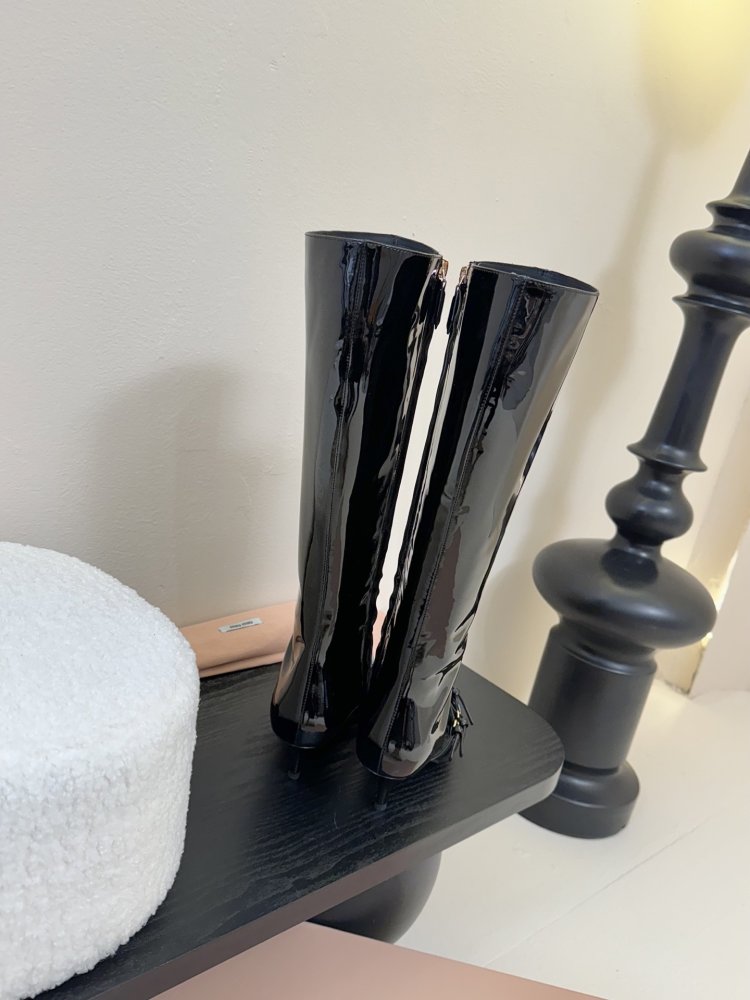 Boots women's фото 6