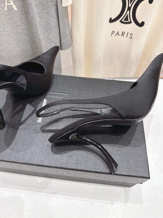 Босоножки фото 8