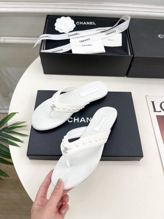 Шльопанці фото 3