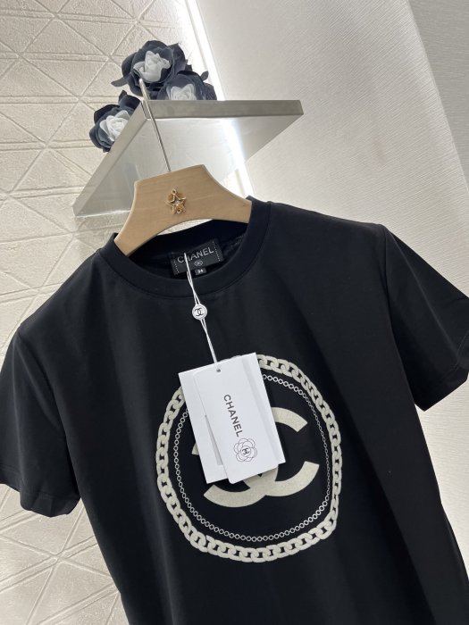 Футболка женская фото 3