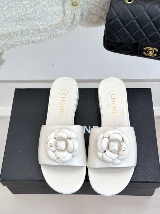 Босоножки фото 4