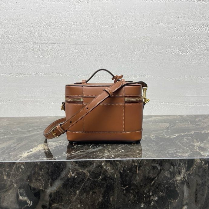 Сумка кожаная VANITY 18 см фото 4